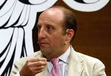 Moeckel: «La Junta de Andalucía por un lado apoya el toreo y por otro se lo está cargando»