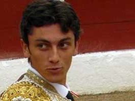 El novillero Cristopher Fourcart estrena equipo de apoderamiento El novillero sevillano Cristopher Fourcart. (FOTO: burladero.com)