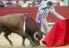 El Cid torea con la izquierda esta tarde en Castellón. (FOTO: Prime Time Comunicacion?
