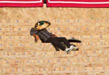 Sevilla es menos Sevilla Imagen de los tendidos de sol durante un festejo de la pasada Feria de Abril. (FOTO: Paco Díaz/toroimagen.com)