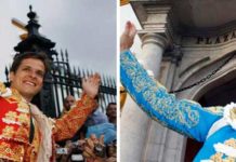 Reflexiones sobre la Feria de Abril (la que llaman del indulto) El Juli y Manzanares, por la Puerta del Príncipe en la Feria de Abril. (FOTOS: lamaestranza.es)