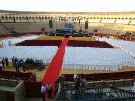 Aspecto que presentaba la plaza de toros de Sevilla antes del concierto de José Manuel Soto. (FOTO: Javier Martínez)