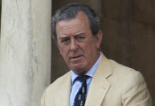 El teniente Javier Benjumea, nuevo teniente de hermano mayor de la Real Maestranza, (FOTO: Eduardo López)
