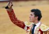 Daniel Luque, con la oreja cortada al tercero esta tarde en Huelva. (FOTO: Paco Díaz/toroimagen.com)