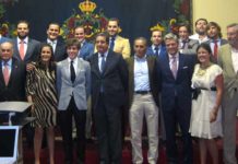 ‘Gazuza’ entregó sus premios Miembros de 'Gazuza' con los premiados.