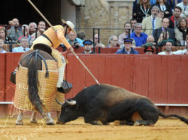 Suerte de varas en la Maestranza. (FOTO: López-Matito)