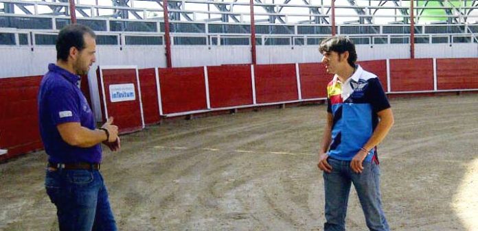 Diego Ventura, en la plaza esperando a cobrar.