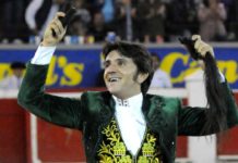 Diego Ventura corta un rabo en San Luis de Potosí Diego Ventura. con el rabo ganado hoy. (FOTO: Rodrigo Ascensio)