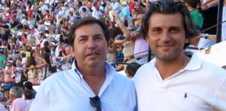 La pareja de apoderados de Oliva Soto para la próxima temporada: José María Almodóvar y Jorge Buendía.