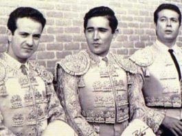 Los sevillanos Diego Puerta, Paco Camino y Curro Romero.