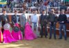 Los toreros y ganaderos colaboradores en el festival. (FOTO: www.lopezmatito.com)