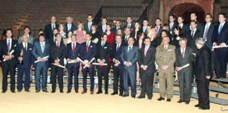 Toreros y universitarios premiados. (FOTO: Arjona/Toromedia)