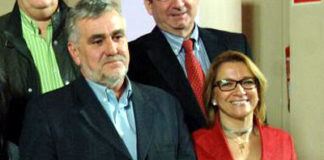 El viceconsejero de Gobernación y Justicia de la Junta, Juan Jesús Jimñenez, junto a la controvertida delegada de la Junta en Sevilla, Carmen Tovar, ambos en funciones.