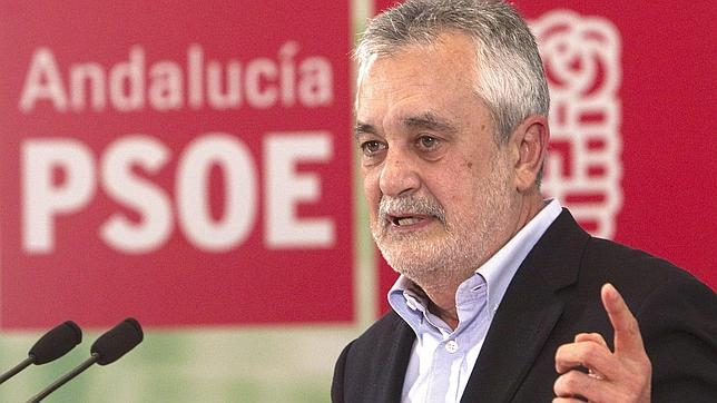 Los abonados exigen a Griñán que fije la posición de la Junta respecto a los toros tras la entrada en coalición con IU-Los Verdes.