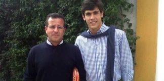 Domingo Moya y el novillero sevillano Alejandro Pavón.