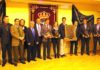 Acto de homenaje a Pepe Luis Vázquez en Villaseca de la Sagra, con asistencia de familiares del maestro sevillano.