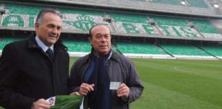 Curro Romero, junto a Rafael Gordillo en un acto de apoyo al Betis.