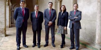 El delegado de la Junta con los tres presidentes titulares y el suplente.