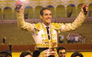 Pepe Moral en su reciente triunfo sevillano. (FOTO: López-Matito)