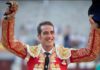 Pepe Moral, con la oreja ganada hoy en la plaza de Madrid. (FOTO: las-ventas.com)