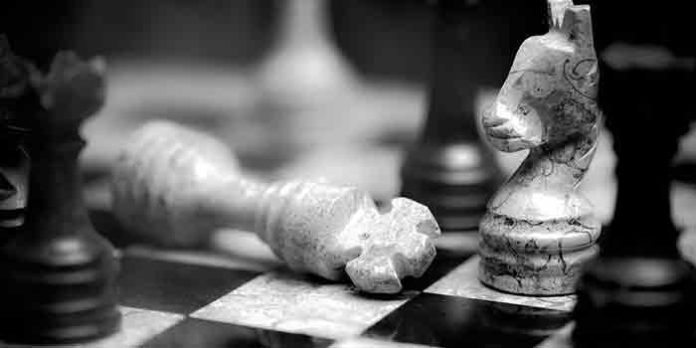 El campo de batalla entre los toreros y Canorea se libra como una estratégica partida de ajedrez en la que algunas piezas caerán sometidas.