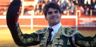 El novillero sevillano Manolo Triana. (FOTO: Javier Martínez)