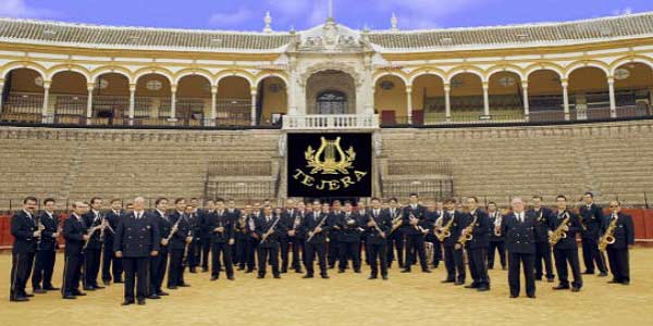 La Banda de Música del Maestro Tejera de Sevilla.