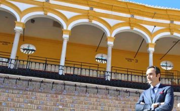 El Cid, en la soledad de la Maestranza.