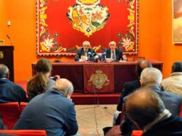 La rueda de prensa de los empresarios para presentar la temporada de la Maestranza. (FOTO: Toromedia)