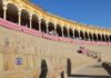 Aspecto de los tendidos de sol vacíos durante una de las corridas de la feria de Abril del año pasado. (FOTO: Javier Martínez)