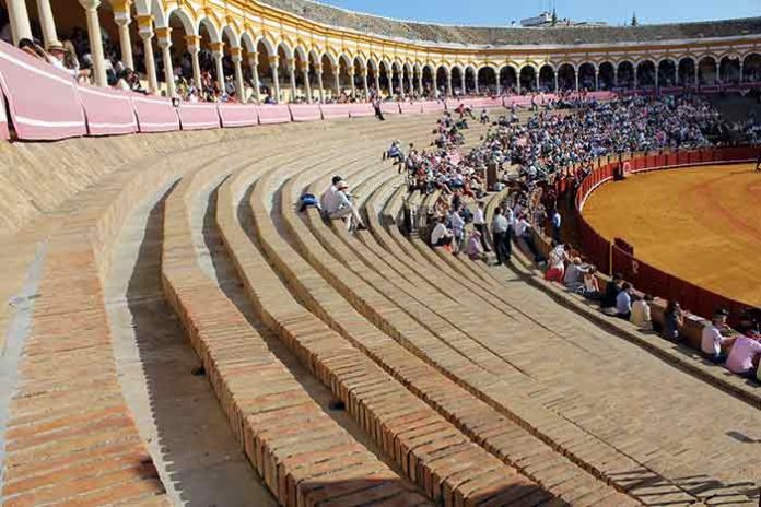 Por segundo año consecutivo y a pesar de las cuatro tardes de Manzanares, la plaza ha registrado entradas muy flojas salvo días excepcionales. (FOTO: Javier Martínez)