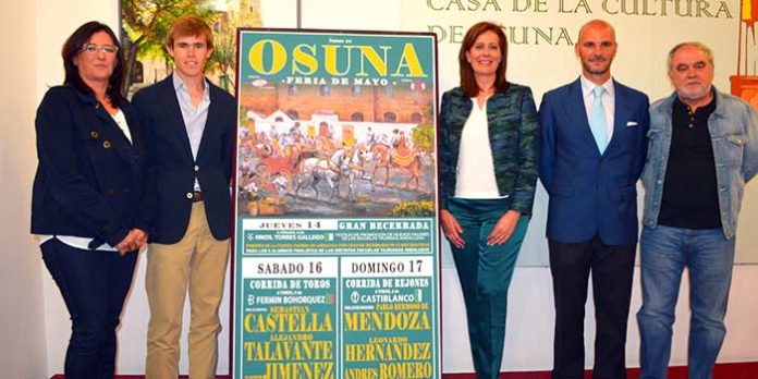 Representantes del Ayuntamiento, del Círculo Taurino de Osuna, el diestro Javier Jiménez y el empresario José Luis Peralta, en la presentación de la Feria de Osuna.