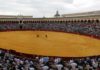 Aspecto de la Maestranza llena cada día de Feria, foto ya del pasado.