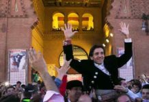 El sevillano Diego Ventura, a hombros hoy en Madrid. (FOTO: las-ventas.com)