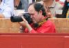 El fotógrafo sevillano Eduardo Porcuna. (FOTO: Javier Martínez)