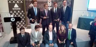 Los premiados con los trofeos taurinos 'Juan Belmonte 2016'.