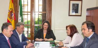 La reunión de la delegada de la Junta de Andalucía en Sevilla, Esther Gil, con los cuatro presidentes de la Maestranza, celebrada en Sevilla a espaldas de la prensa.