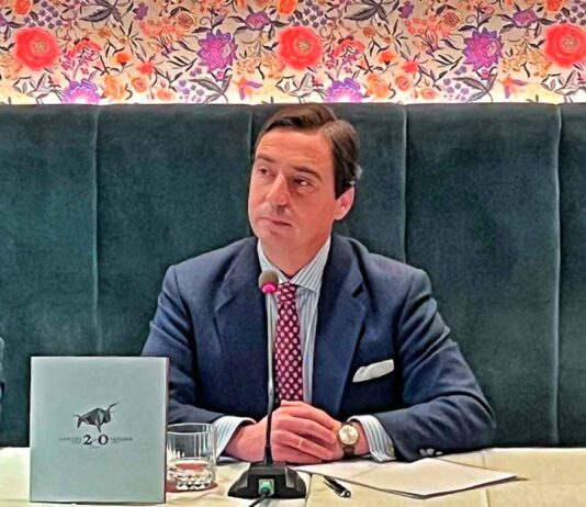 Garzón seguirá gestionando Cáceres durante dos años