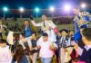 Triunfal corrida en Morón, con un toro indultado
