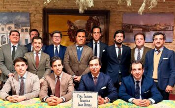 La Peña ‘Juan Ortega’ de Triana se reúne con Garzón