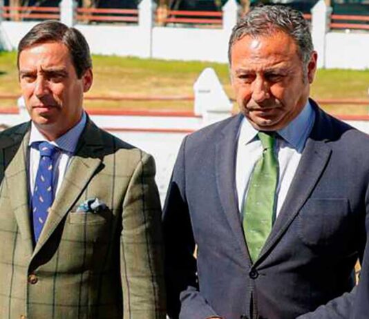 Los abonados denuncian ante la Junta el tema de abonos