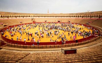 Jornada de puertas abiertas en la Maestranza