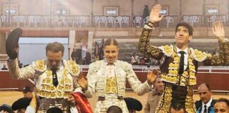 Esaú Fernández, a hombros en San Clemente